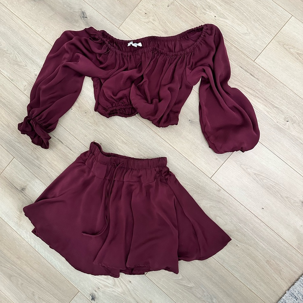 She + Sky Off The Shoulder Two Piece Set Size Small